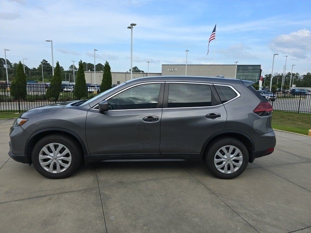 Used 2019 Nissan Rogue S with VIN 5N1AT2MT2KC784660 for sale in Denham Springs, LA